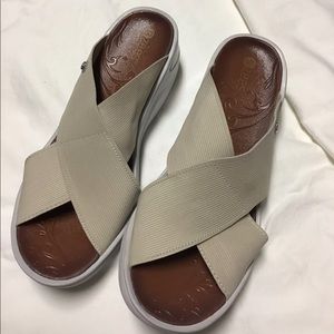 BZees slip on shoes